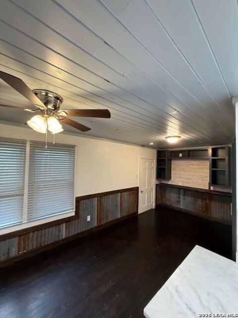 512 E Mulberry Property Photo 11