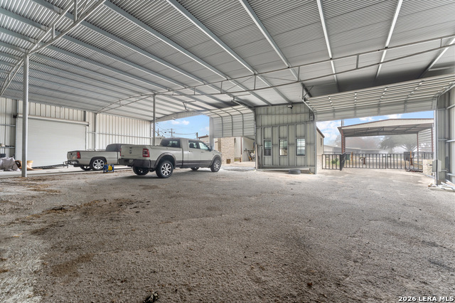 106 South Line Property Photo 7