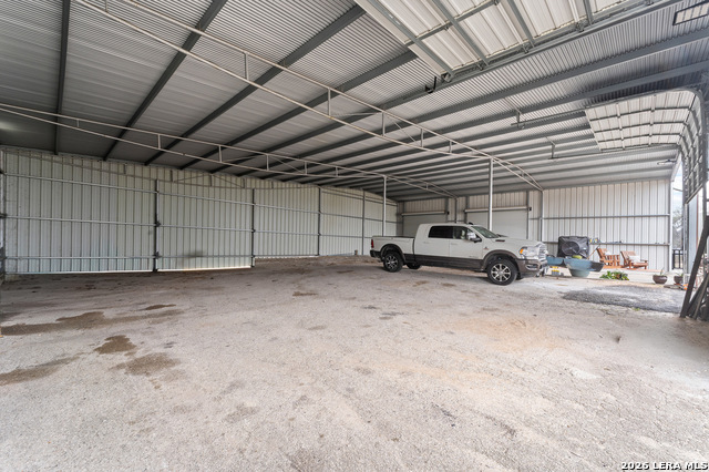 106 South Line Property Photo 8
