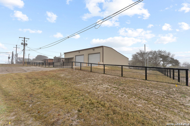 106 South Line Property Photo 22