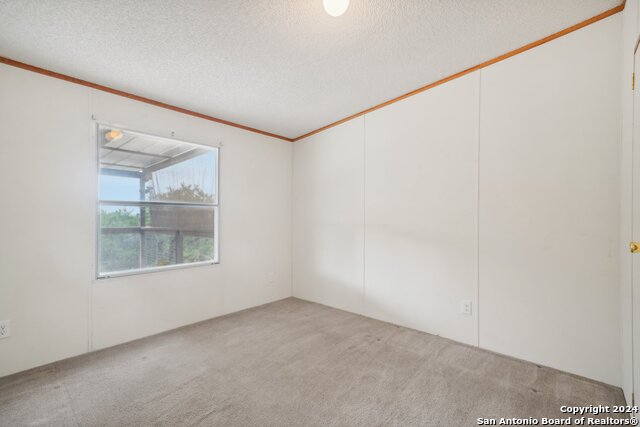 140 Lake Terrace Dr Property Photo 18