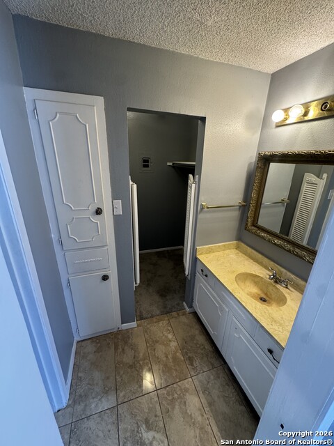 5019 Concord Ridge Property Photo 8