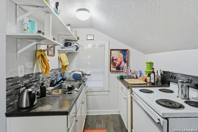 434 Buckingham Ave Property Photo 10