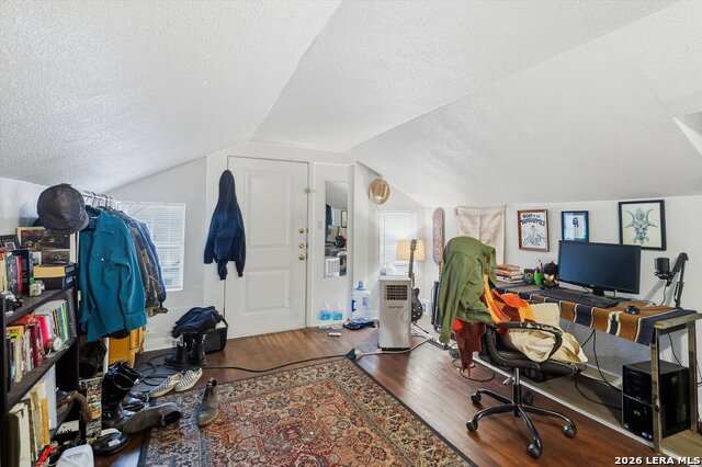 434 Buckingham Ave Property Photo 16