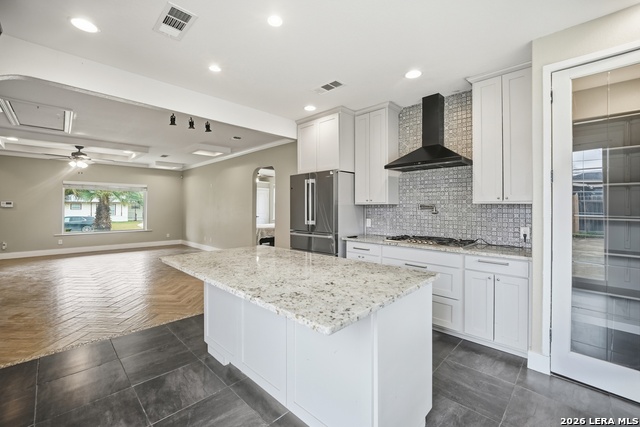 243 Chesswood Property Photo 10