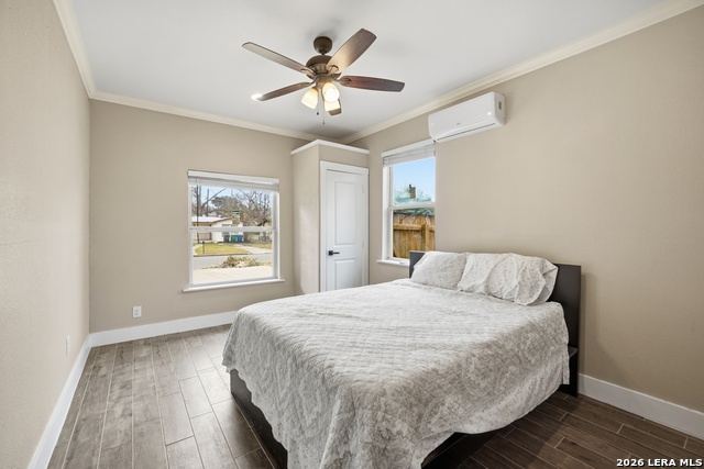 243 Chesswood Property Photo 12