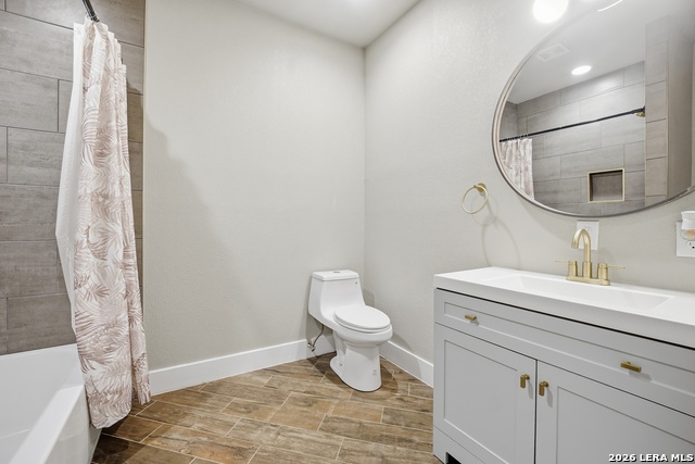243 Chesswood Property Photo 14
