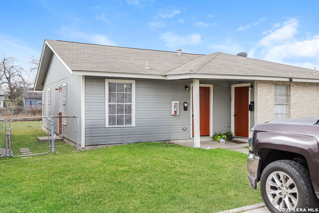 820 W Olmos Property Photo 2