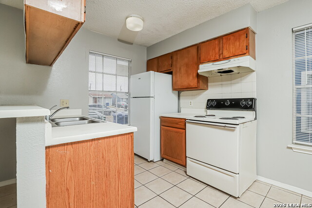 820 W Olmos Property Photo 10