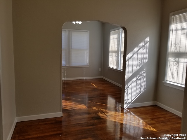 2238 N Interstate 35 Property Photo 5