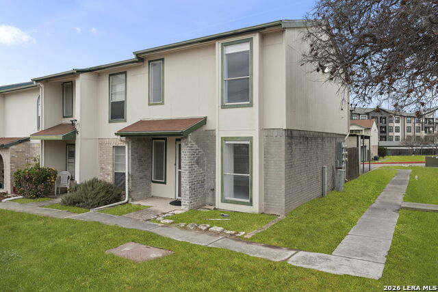4949 Hamilton Wolfe