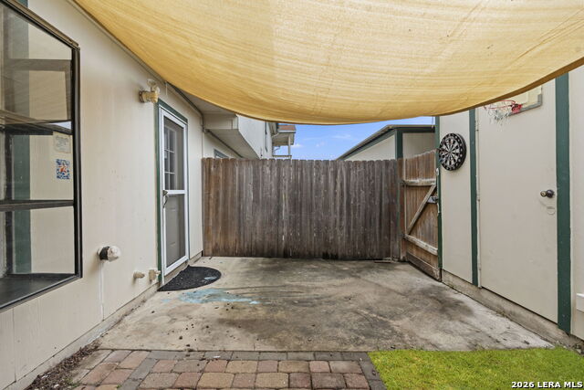 4949 Hamilton Wolfe Property Photo 23