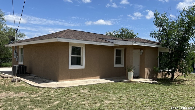 1305 N 1st Property Photo 1