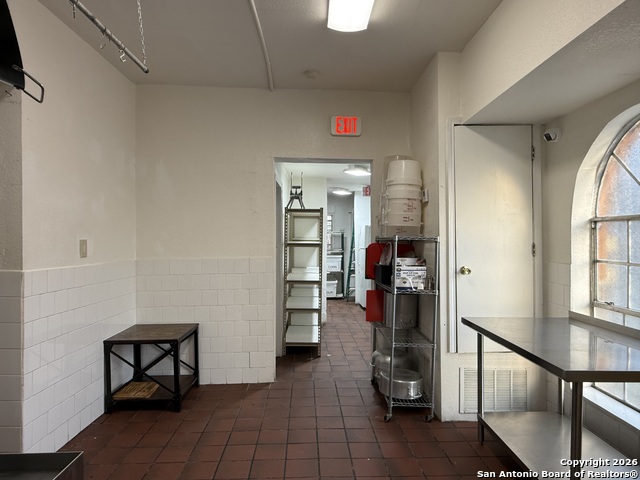 5402 S Zarzamora Property Photo 24