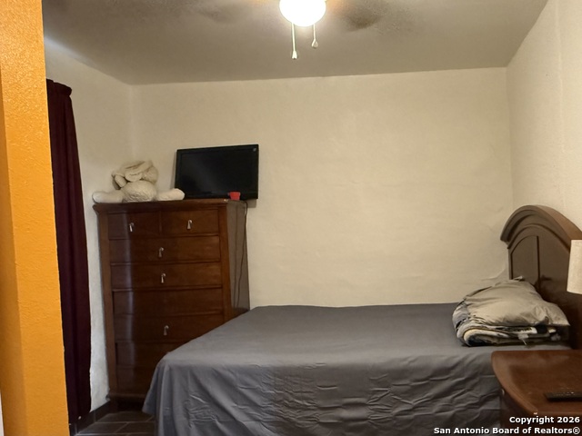 5402 S Zarzamora Property Photo 37