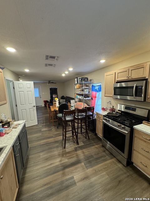 8811 Dale Vly Dr Property Photo 5