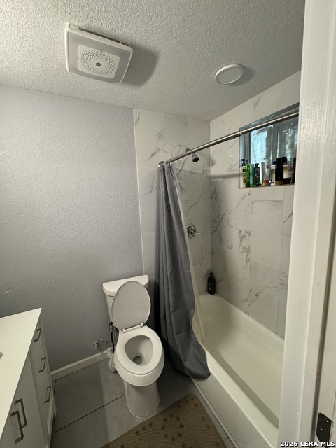 8811 Dale Vly Dr Property Photo 7