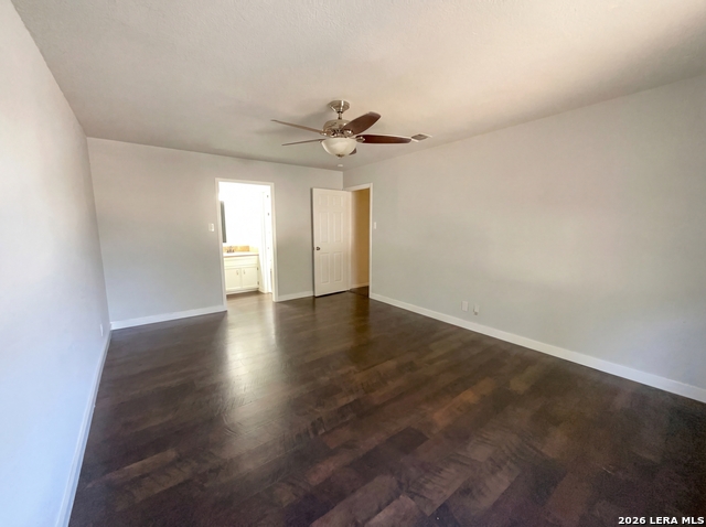 5423 Timberhurst Property Photo 4