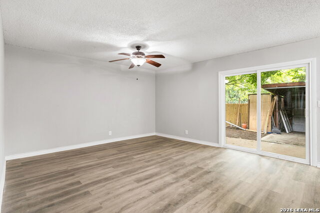 6814 Oldham Property Photo 7