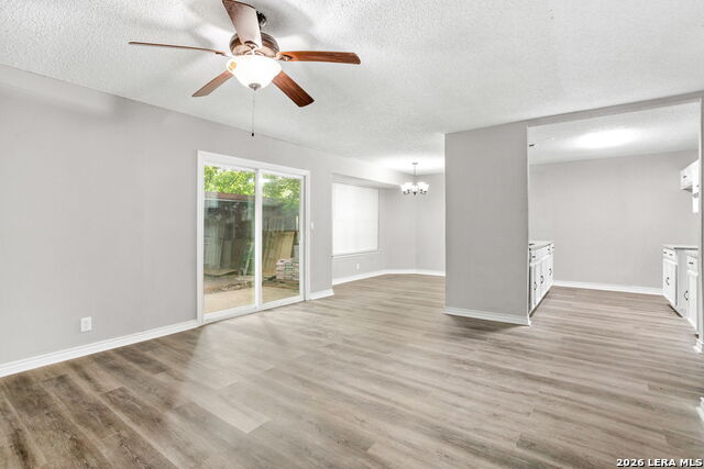 6814 Oldham Property Photo 8