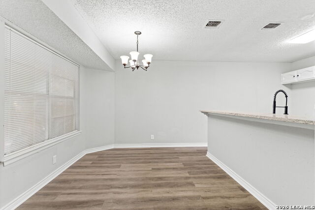 6814 Oldham Property Photo 9