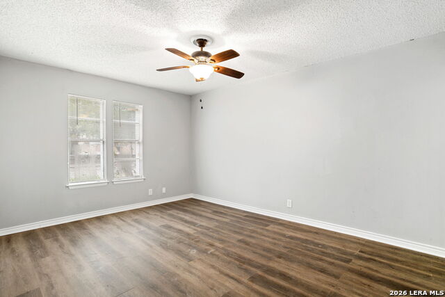 6814 Oldham Property Photo 11