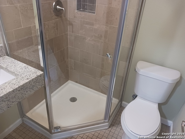 212 Mclane Property Photo 5
