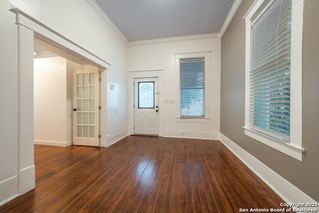 212 Mclane Property Photo 6