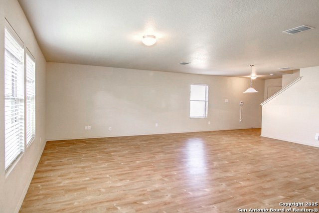8926 Gerald Ohara Property Photo 8