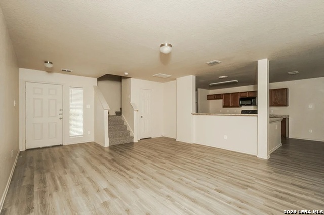 7006 Heathers Way Property Photo 6