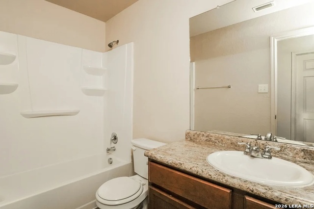 7006 Heathers Way Property Photo 13