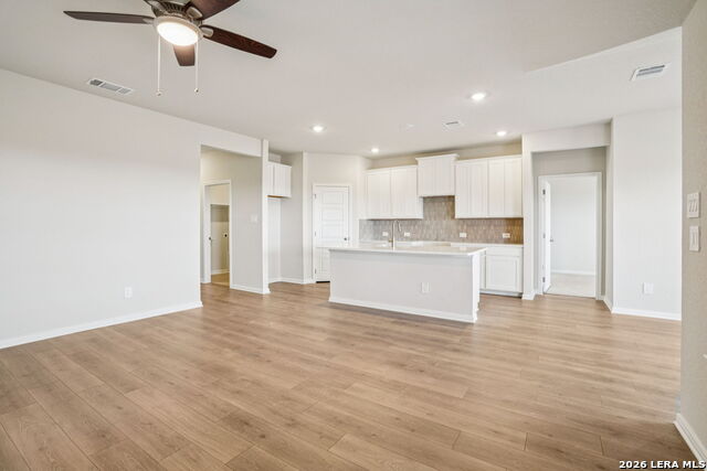 2906 Clemente Way Property Photo 5