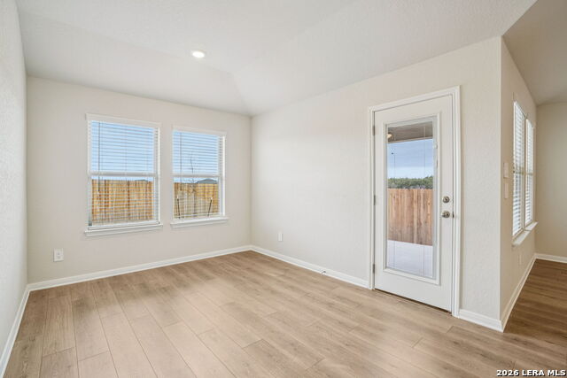 2906 Clemente Way Property Photo 6