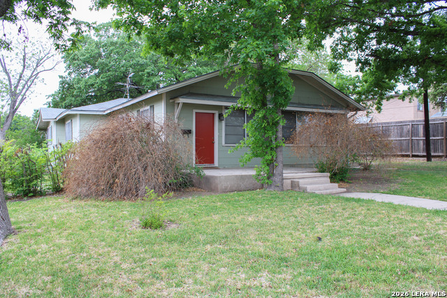 3901 N New Braunfels Property Photo 2