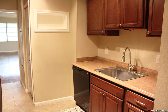 3901 N New Braunfels Property Photo 10