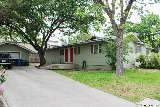 3901 N New Braunfels Property Photo 18