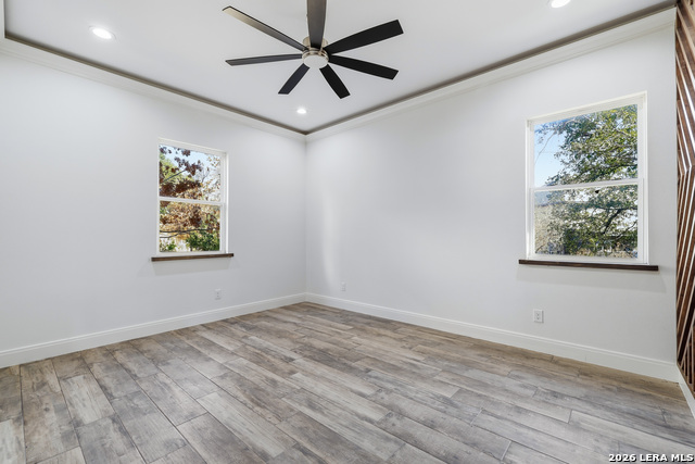 19402 Easy Oak Property Photo 15