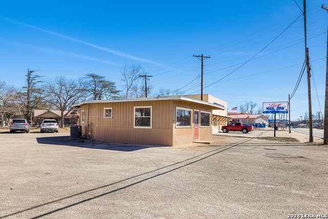 518 Junction Property Photo 14