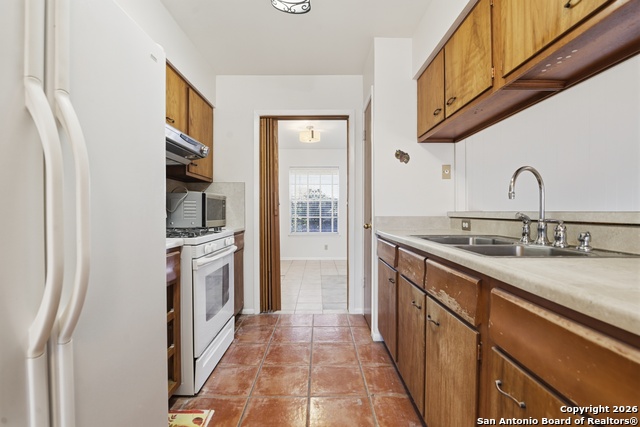 9366 Schaefer Rd Property Photo 6