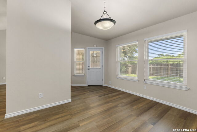 4906 Wedgewood Property Photo 7