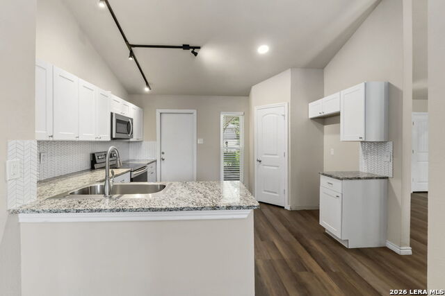 4906 Wedgewood Property Photo 10