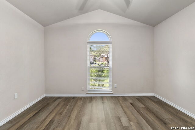 4906 Wedgewood Property Photo 18