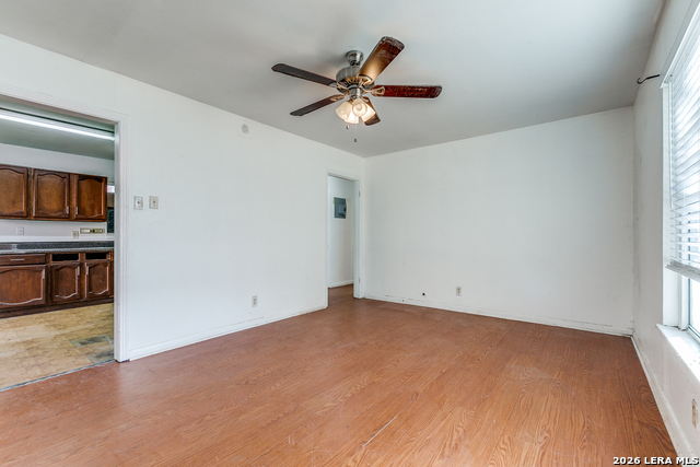 2207 Bronte Property Photo 7