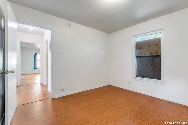 2207 Bronte Property Photo 13