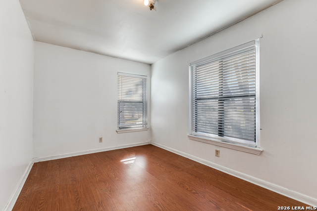 2207 Bronte Property Photo 16