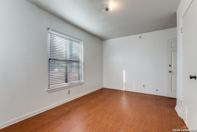 2207 Bronte Property Photo 17