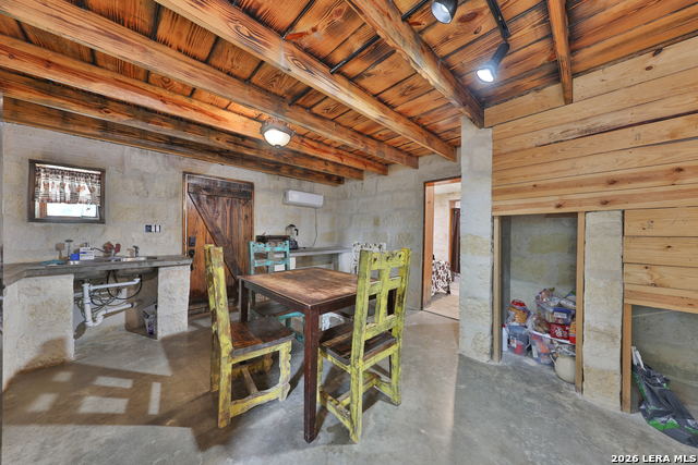 122 Brink Property Photo 8