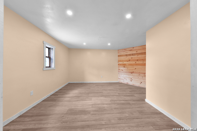 122 Brink Property Photo 28