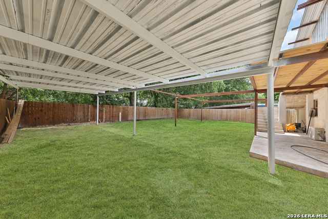 122 Brink Property Photo 33