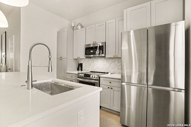 1002 Morningside Dr Property Photo 6
